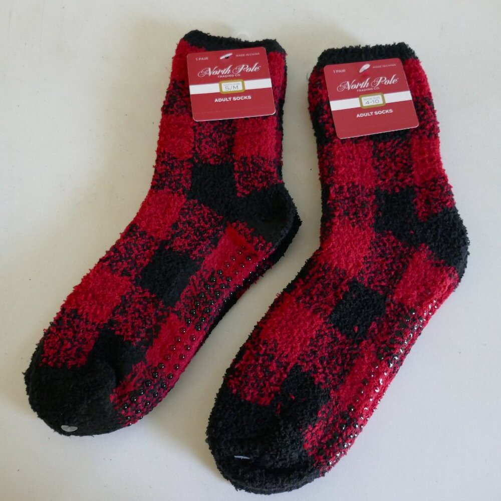NEW unisex cozy fuzzy buffalo plaid crew socks 2 pairs
